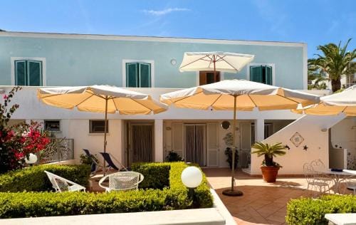 PonzaSmeralda Le Forna Hotel in Le Forna