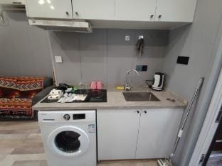Yangyang Homestay (Shanghai Hengshan Road Dapuqiao Metro Station Branch) Hotel in Shanghai