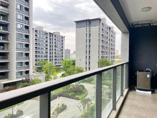 Manju Homestay (Shaoxing South City Avenue Metro Station Branch 1) Hotel in Hangzhou
