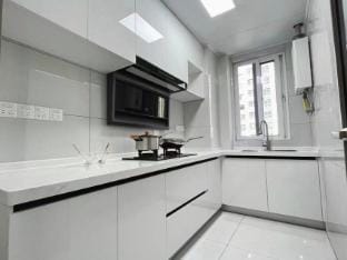 Danhai Ju Homestay (Poly Sea Roland Building 10 Unit 1 Branch) Hotel in Jiangsu