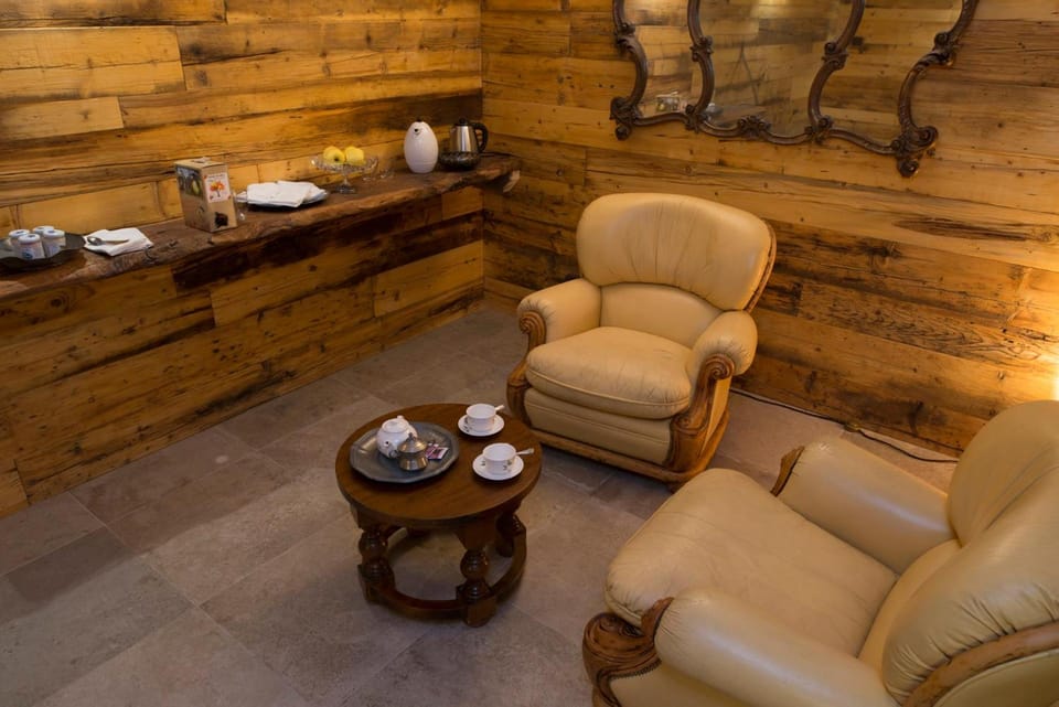 Lo Tzeno Hotel in Aosta Valley, Italy