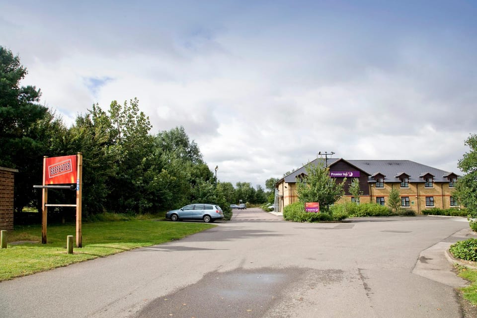 Premier Inn Bedford - Priory Marina Hotel in Bedford