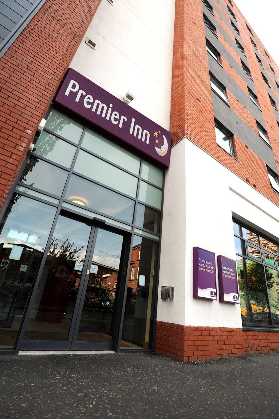 Premier Inn Belfast City Centre Alfred St Hotel in Belfast