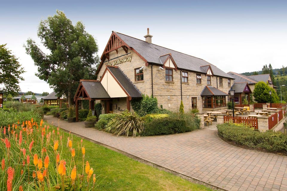 Premier Inn Bradford North - Bingley Hotel in Craven District