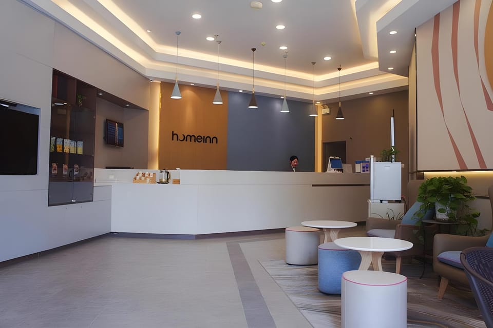 Home Inn Neo Wuxi Binhu Wanda Plaza Heliekou Metro Station Hotel in Suzhou