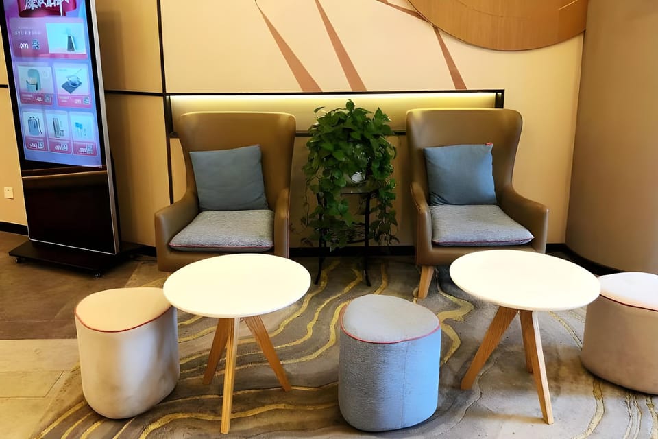 Home Inn Neo Wuxi Binhu Wanda Plaza Heliekou Metro Station Hotel in Suzhou