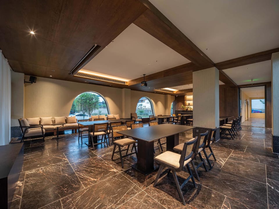 Qingshanyue Panoramic Design Resort Villa - Yulong Baisha Branch Hotel in China
