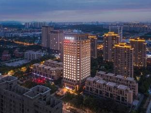 Xuzhou East Railway Station Jinlong Lake InterCity Hotel Hotel in Jiangsu