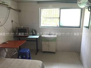 Good Mood Apartment (Longmian Avenue Metro Station Branch) Hotel in Nanjing