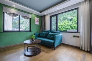 Xishang Blossom Homestay Hotel in Zhejiang
