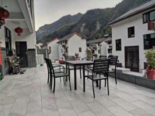 Xishang Blossom Homestay Hotel in Zhejiang