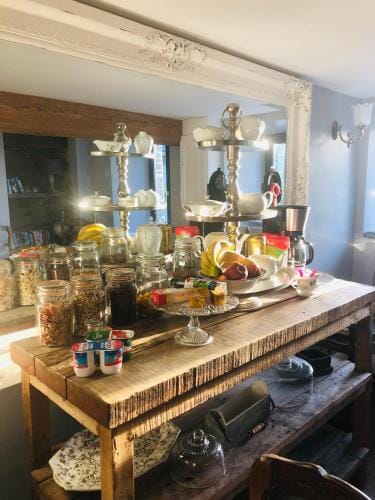 Frenes B&B Hotel in Normandy