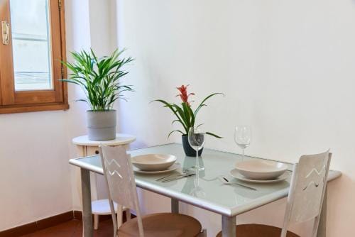 Goldoni Sweet Apartment in Santo Spirito Hotel in Florence