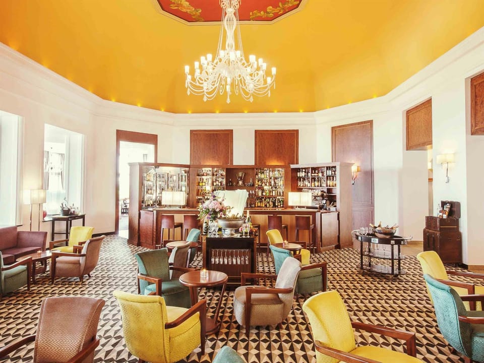 Bar/lounge