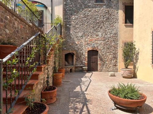 Dimora 1848 - Foresteria Lombarda Hotel in Province of Brescia