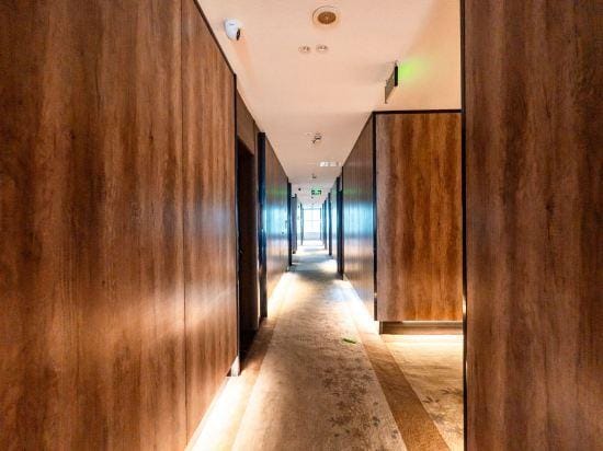 Rujia Huayi Selected Hotel (Nanjing Liuhe Fenghuangshan Park Subway Station Branch) Hotel in Nanjing
