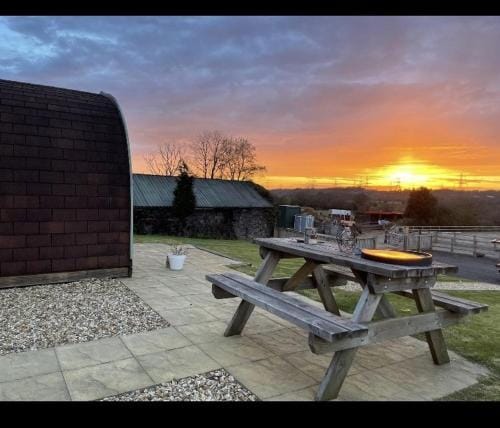 Jacob's Den Cosy pod with hot tub Lodge in Wales