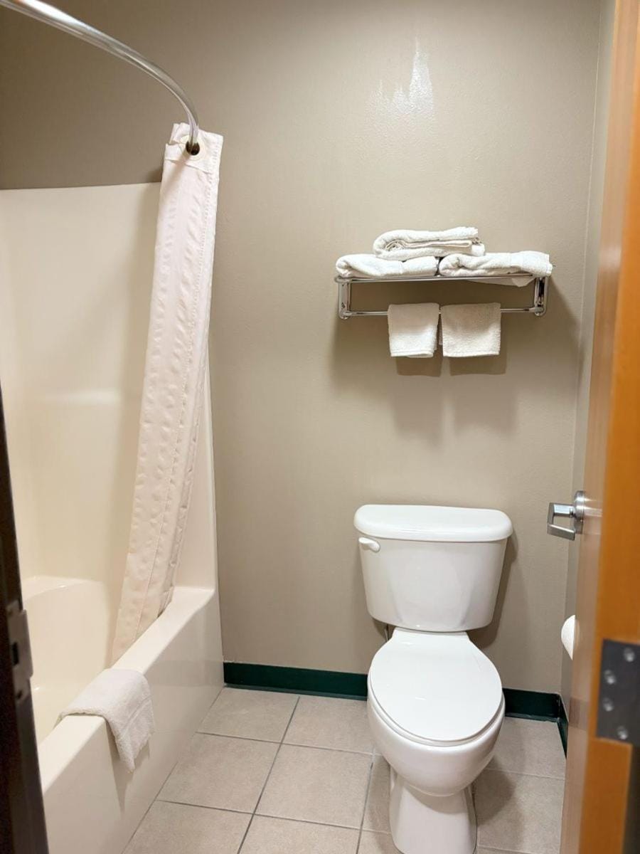 Larned Inn & Suites Motel in Kansas