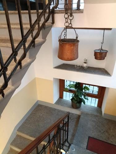 ROOMS CA' TUNIN- ideale per il Trenino Rosso- a pochi minuti a piedi dalla stazione Hotel in Province of Brescia