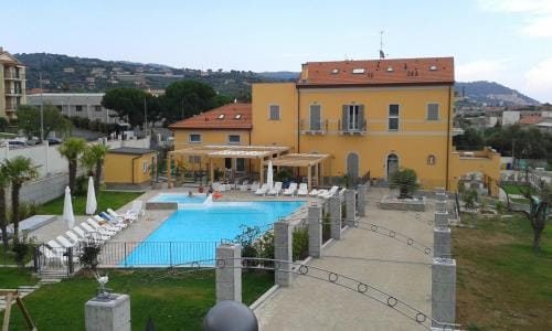 Villa Canepa Hotel in Diano Marina
