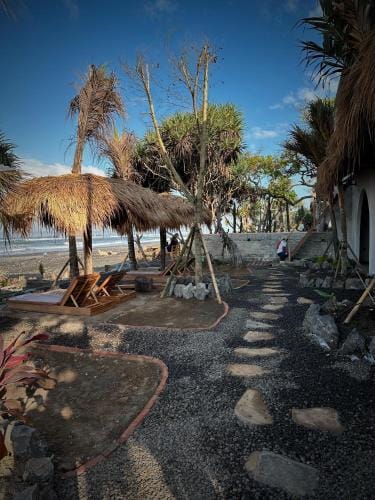 The Beachbreaks Medewi Hotel in Bali
