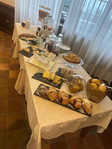 Foresteria Sopra Le Nuvole Hotel in Province of Brescia