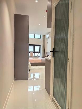 Light Year Serviced Apartment (Line 2 Xianhemen Metro Station Branch) Hotel in Nanjing