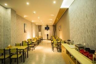 Durian Xiaoxing Hotel (Jurong Bus Station Branch) Hotel in Nanjing