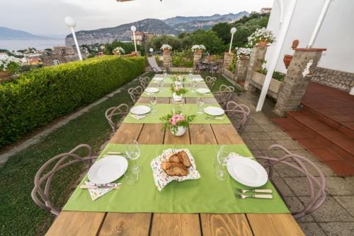 Shanti Home - Restaurant di Aversano Salvatore Hotel in Sant Agnello