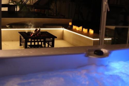 Li li et rose - Suite avec jacuzzi privatif Hotel in Nantes