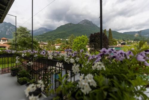 Maji Como Lake Hotel in Mandello del Lario