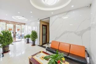Home Inn Brand - Feidong Wuyue Plaza Paipai·Cloud Hotel) Hotel in Jiangsu