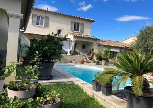 Une Amazone en Povence Hotel in Arles