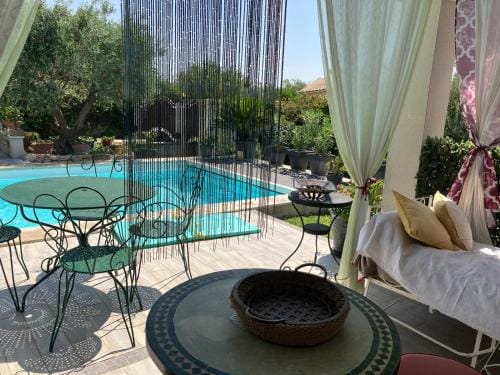 Une Amazone en Povence Hotel in Arles