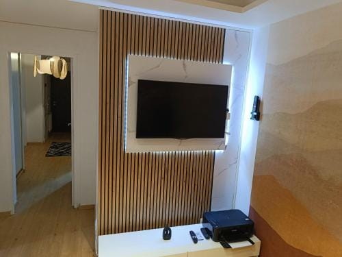 Chambre avec salon et balcon - Gare Annemasse Hotel in Annemasse
