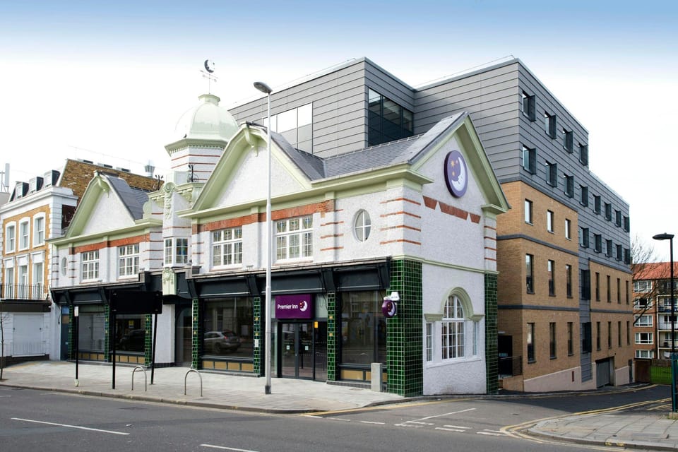 Premier Inn London Clapham Hotel in London