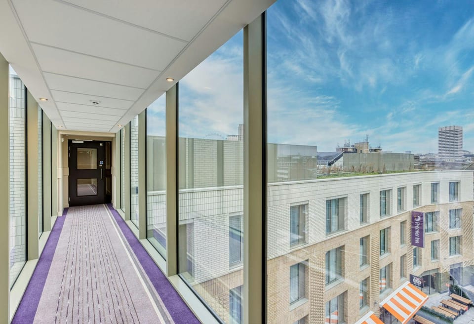 Premier Inn London Southwark - Southwark Station Hotel in London Borough of Southwark