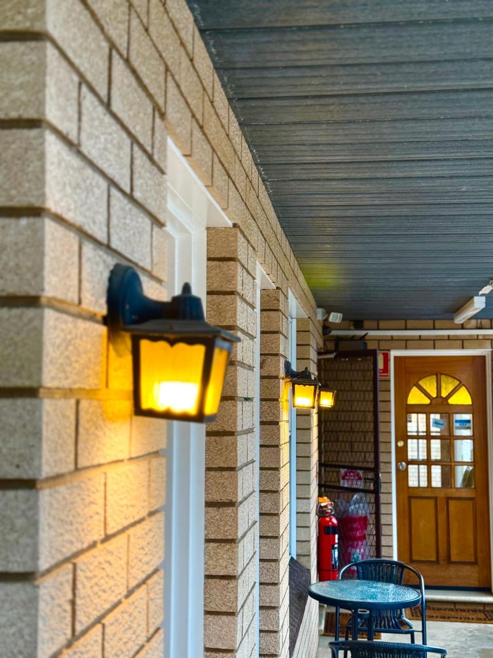 Crown Motel Wellington Hotel in New South Wales
