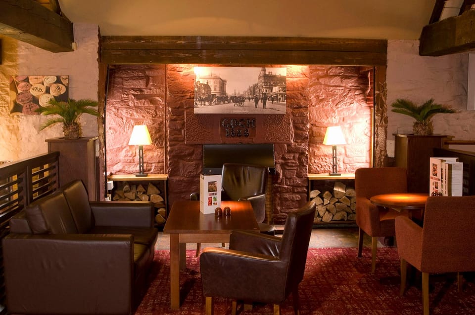Premier Inn Dundee West Hotel in Dundee