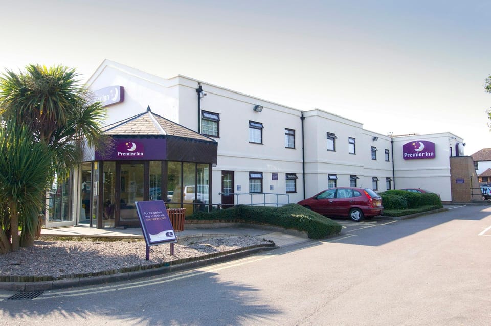 Premier Inn Gloucester - Longford Hotel in Cotswold District