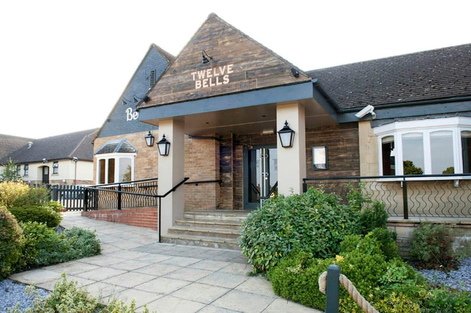 Premier Inn Gloucester - Little Witcombe Hotel in Stroud District