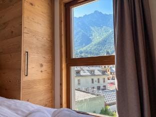 Le Yeti (4 Pers) Hotel in Chamonix