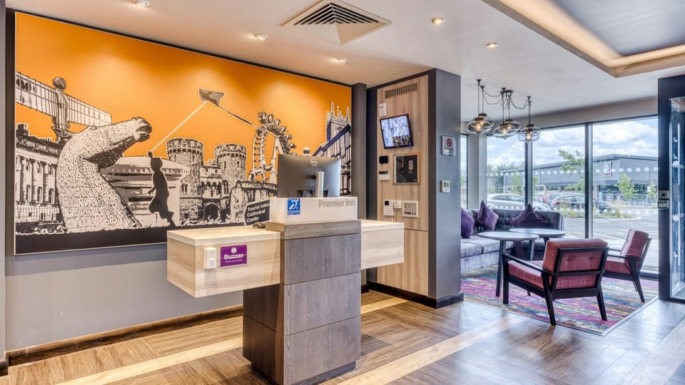 Premier Inn Bristol Parkway - M32 Hotel in Bristol