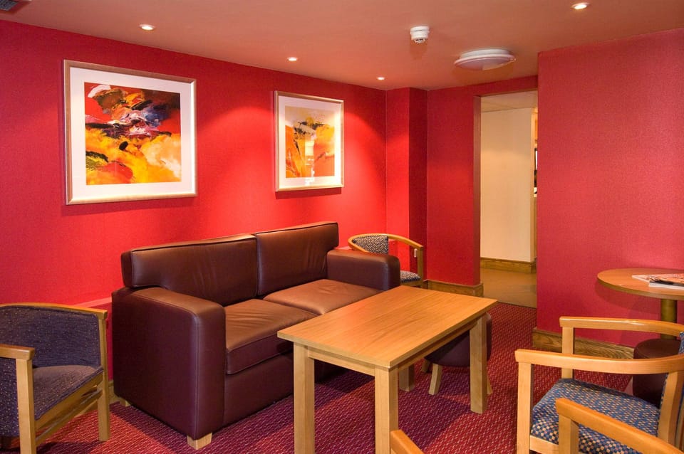Premier Inn Birmingham Hall Green Hotel in Shirley
