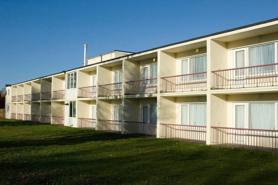 Premier Inn Bristol - Alveston Hotel in Stroud District