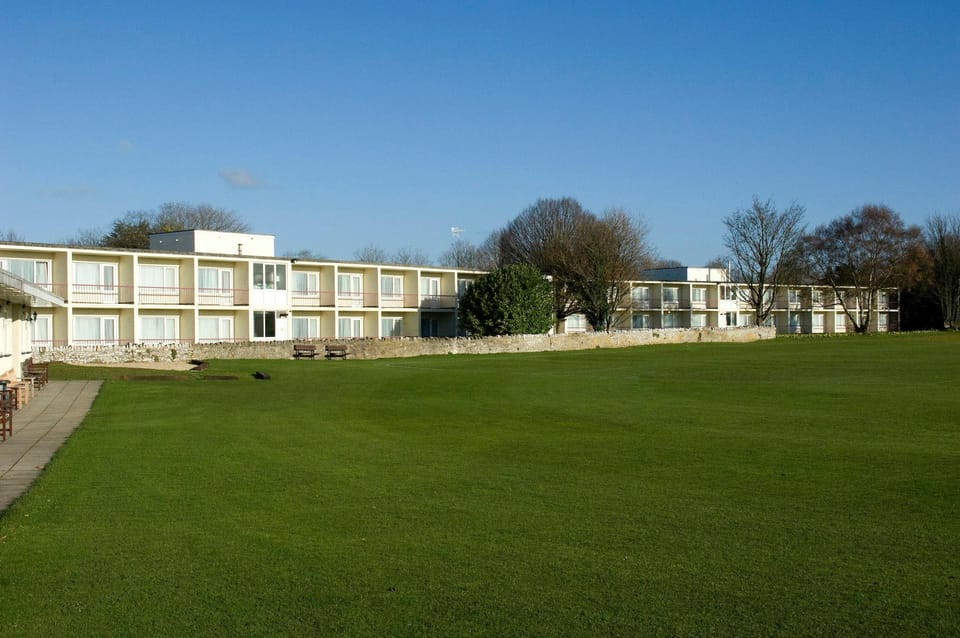 Premier Inn Bristol - Alveston Hotel in Stroud District