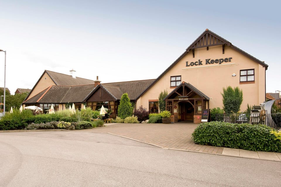 Premier Inn Chesterfield North Hotel in Chesterfield