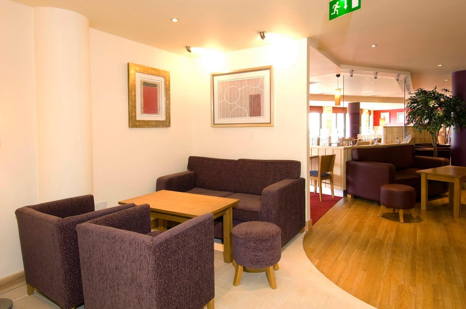 Premier Inn Cambridge - A14 J32 Hotel in Cambridge