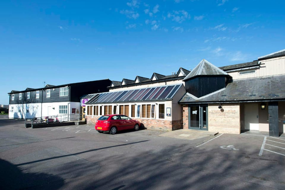 Premier Inn Cambridge North - Girton Hotel in Cambridge