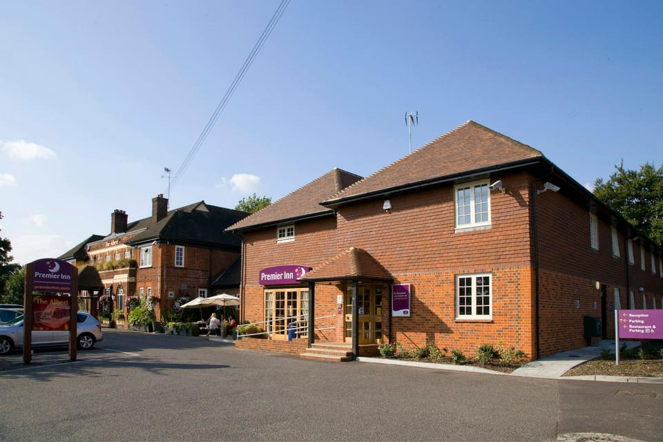 Premier Inn Colchester - Cowdray Avenue Hotel in Colchester